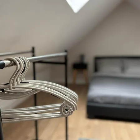 Le Cocon De L'arc, Parking Free 公寓