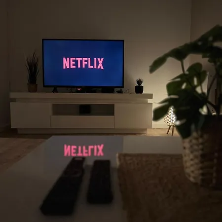 Le Cocon De L'arc, Parking Free