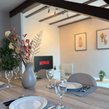 Le Cocon De L'arc, Parking Free Апартаменты *