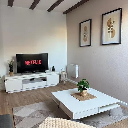 Le Cocon De L'arc, Parking Free 牟罗兹