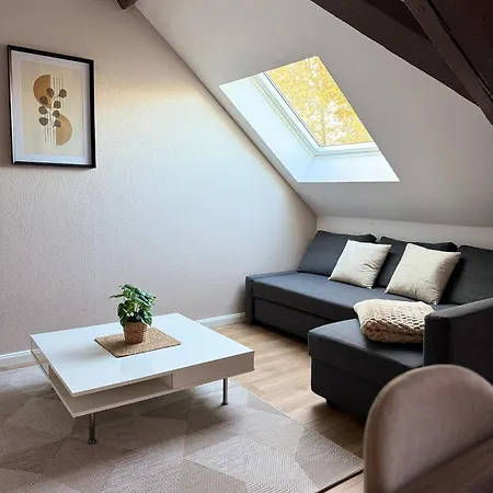 Le Cocon De L'arc, Parking Free Apartment *